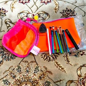 15+ pieces beauty bundle !!!!! Including the original make up eraser-